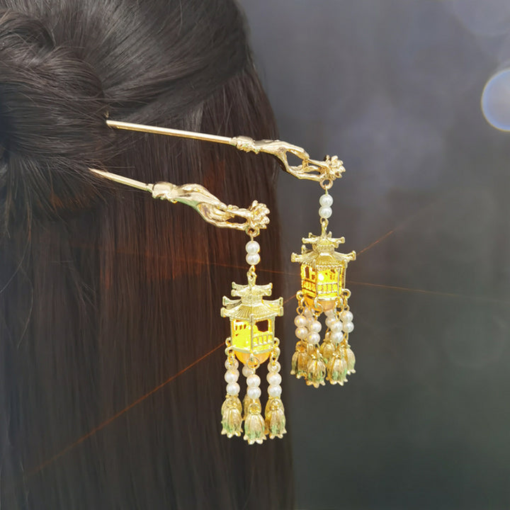 Elegant Lantern Hair Pin Bowlift