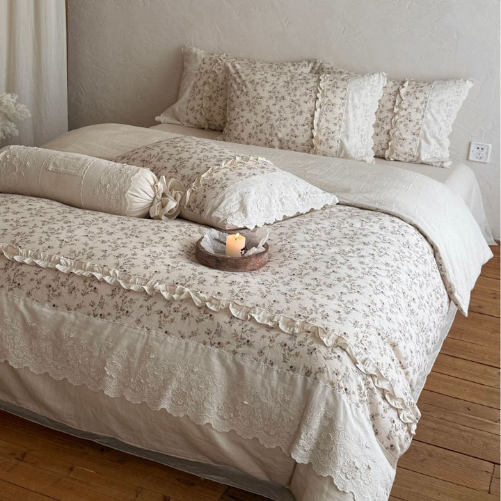 Bedding set Vintage Country House with lace trim and ruffles
