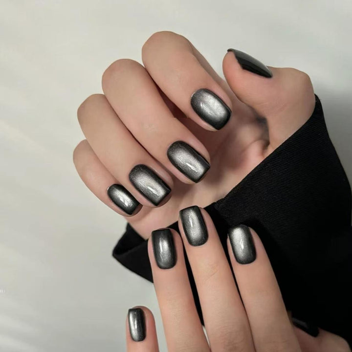 Metallic Glossy Press-On Nail Set Bowlift