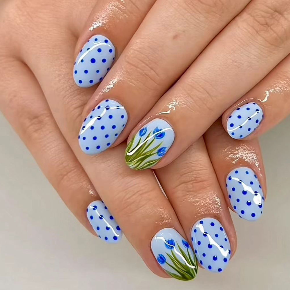 Artificial nails with exclusive spring design Bowlift