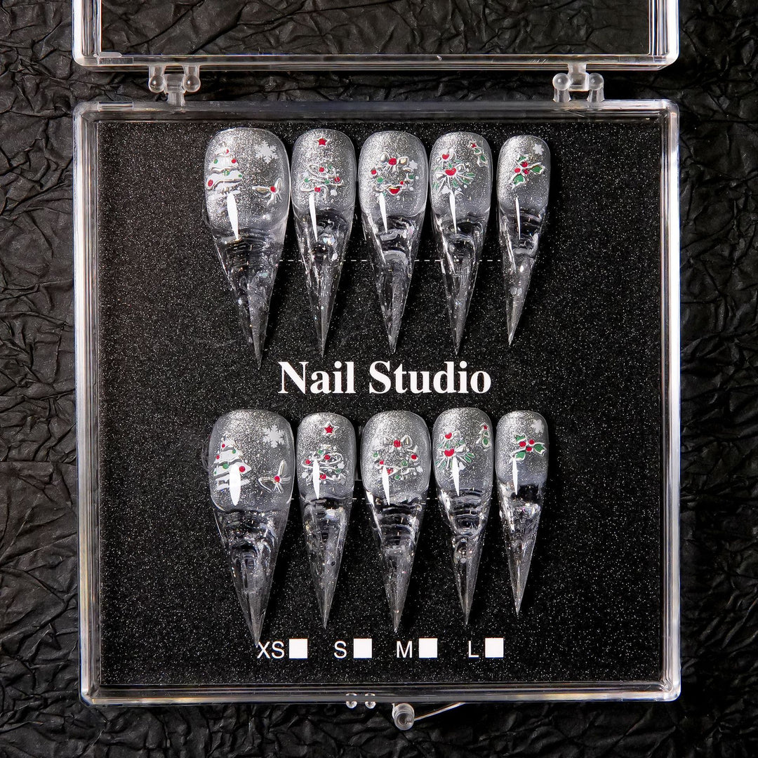 Holiday-Themed Press-On Nail Art Set