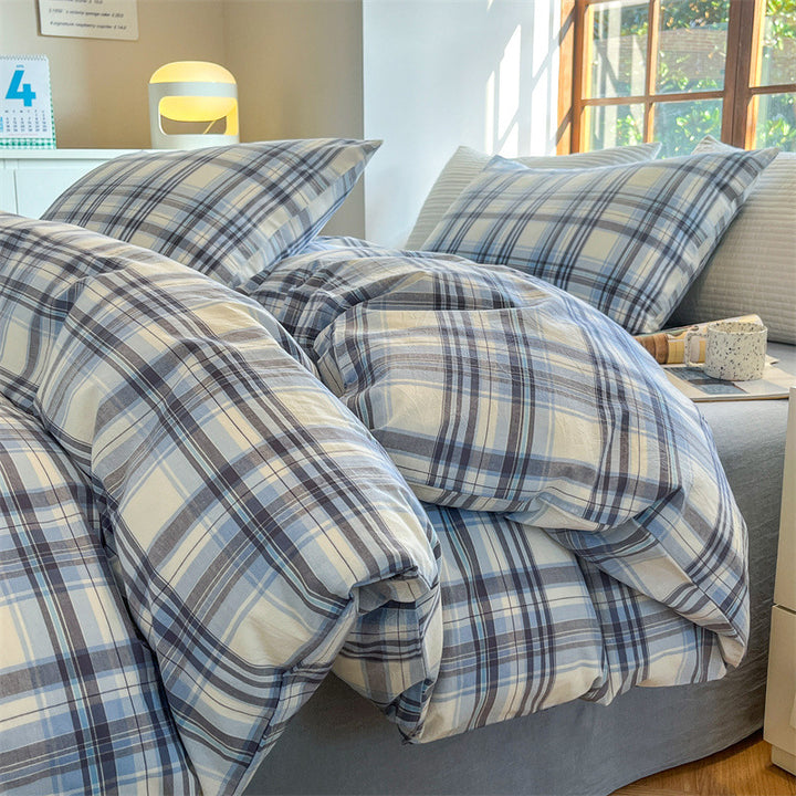 Cotton Renforcé bedding set with classic check pattern
