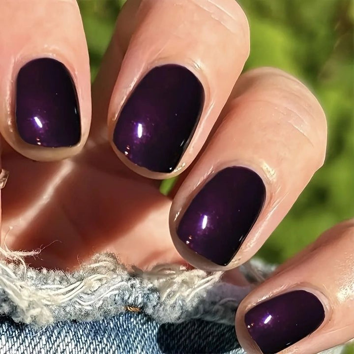 Glossy Nail Polish Bowlift