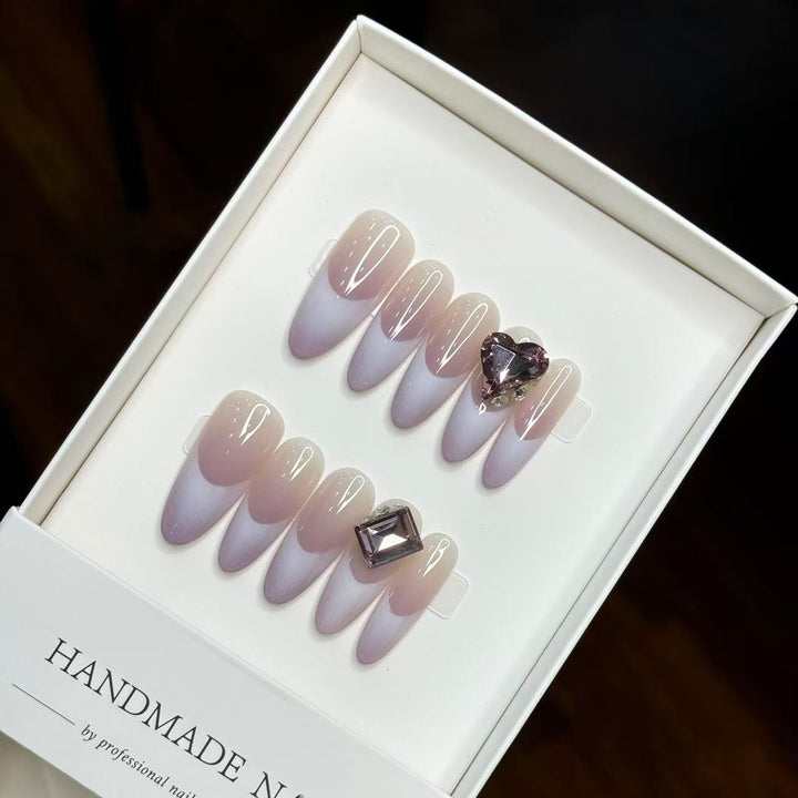 Elegant Artistic Press-On Nail Set