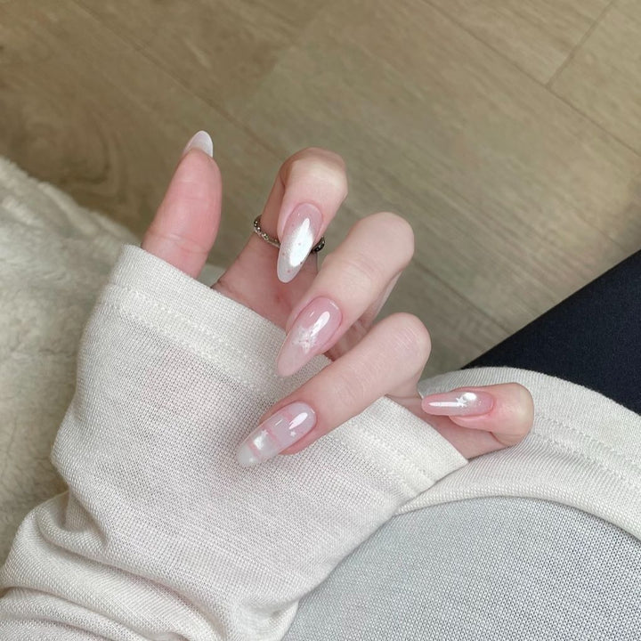 Elegant Almond Shaped Press-On Nail Extensions