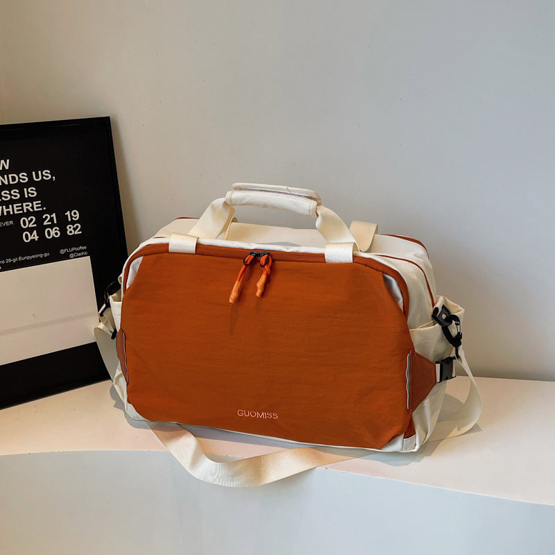 Versatile Structured Travel Duffle Bowlift