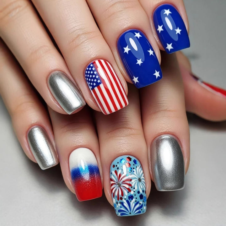 Creative Nail Design Set with Star and Stripe Motifs Bowlift