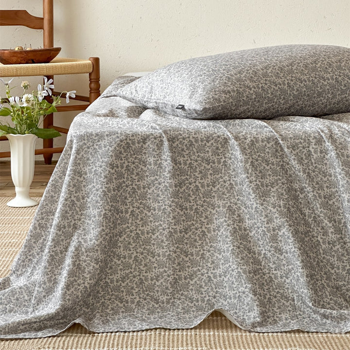 Washed Linen-Blend Floral Bedspread and Pillowcase Set