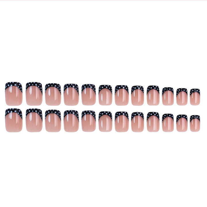 Artificial nail set with elegant black and white accents Bowlift