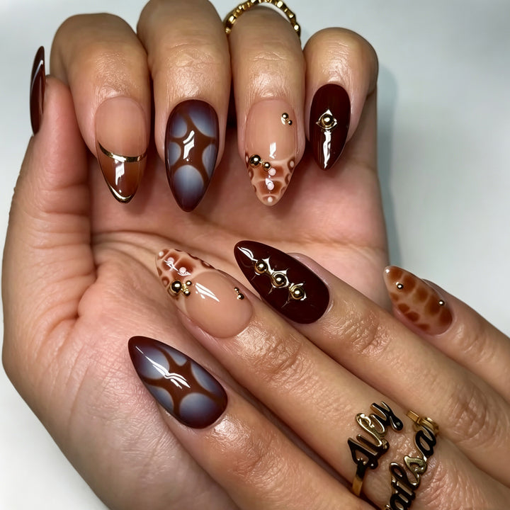 Decorative Press-On Nail Art Set
