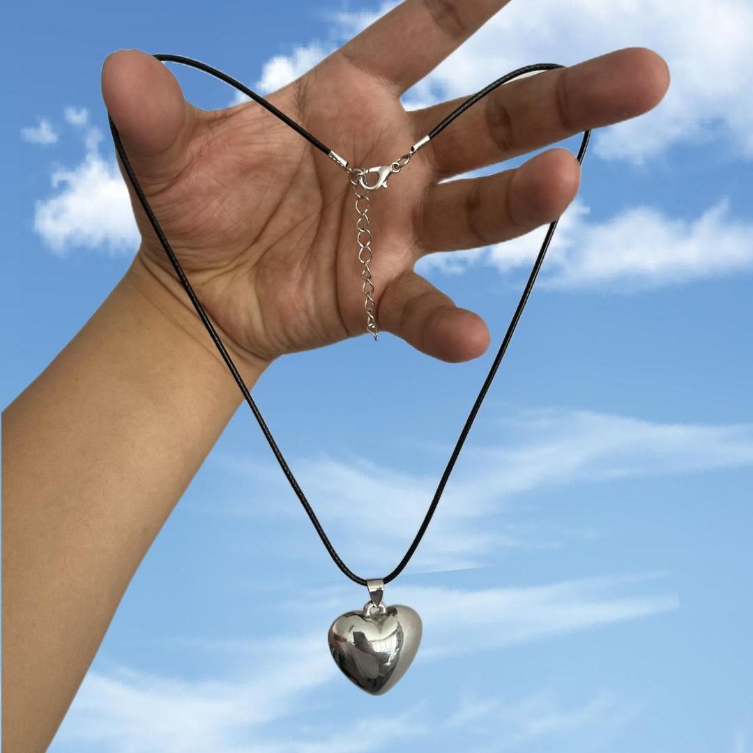 Heart-Shaped Charm Necklace Bowlift