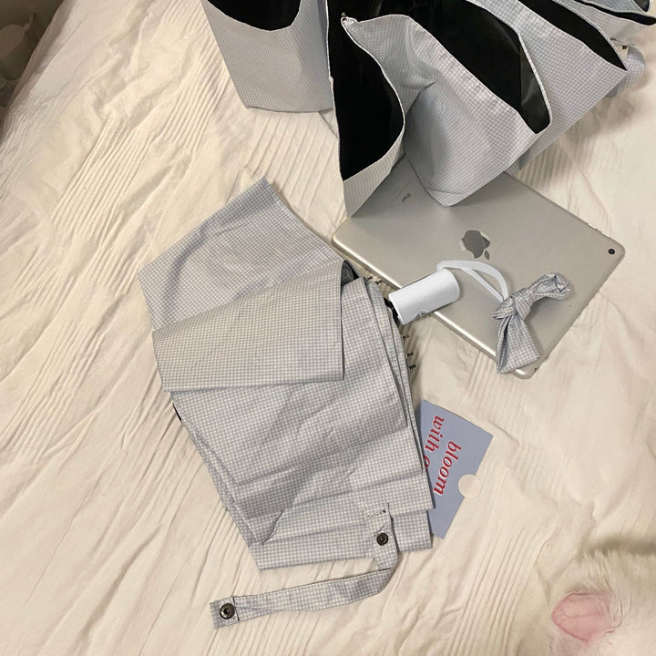 Ladies elegant folding umbrella with classic check pattern Bowlift