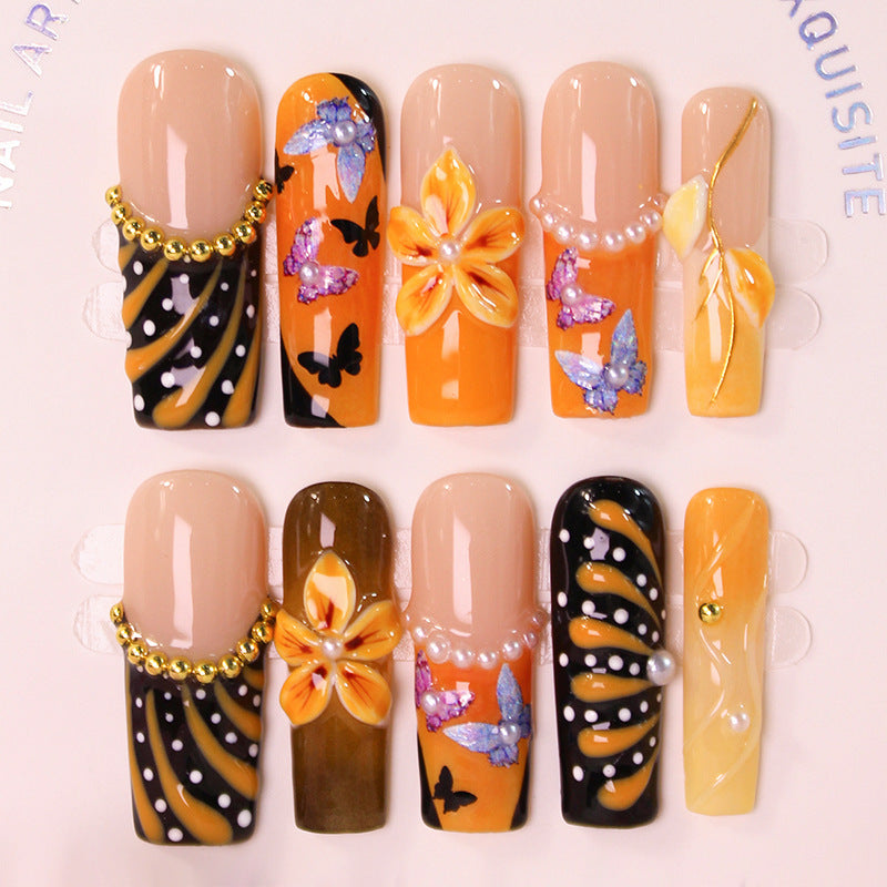 Nail art set with floral designs Bowlift
