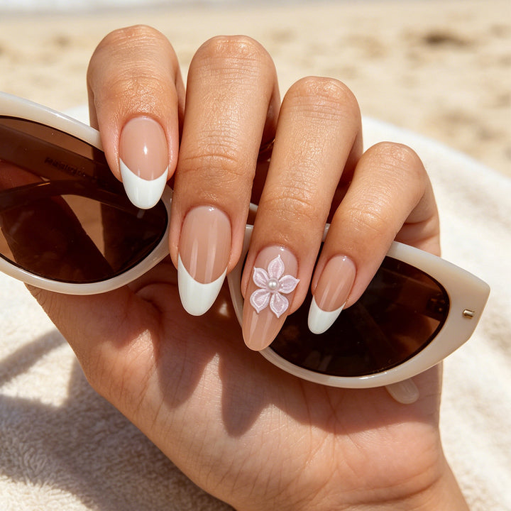 Decorative Floral Accent Press-On Nails Bowlift