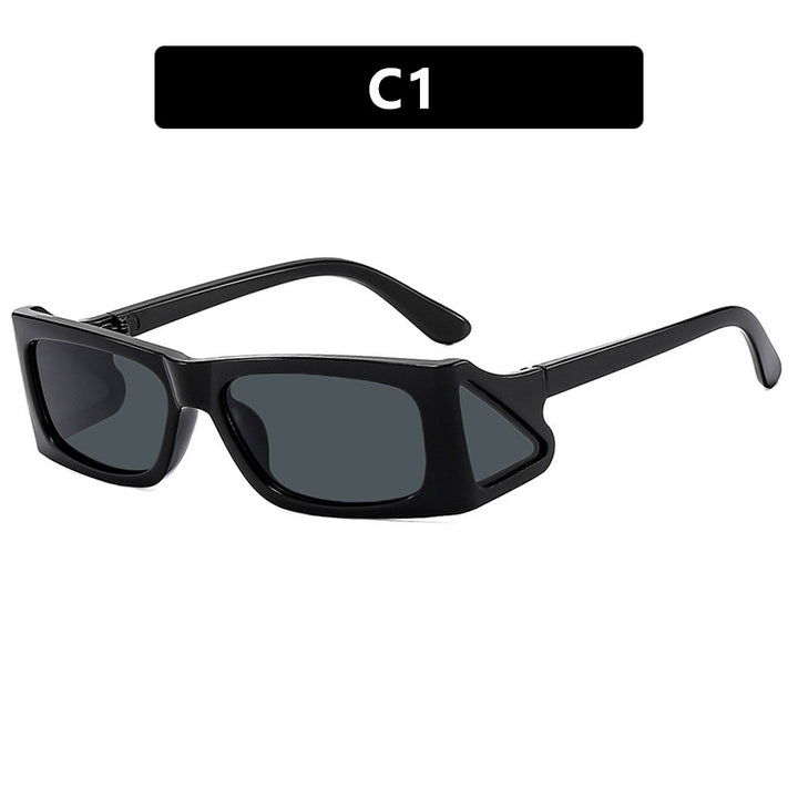 Ladies extravagant sunglasses in geometric design Bowlift