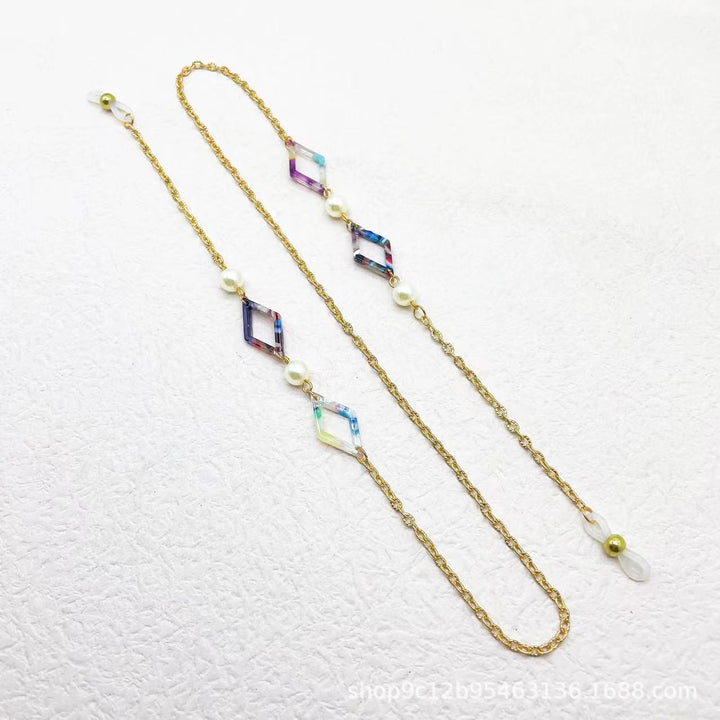 Elegant Geometric Necklace Bowlift
