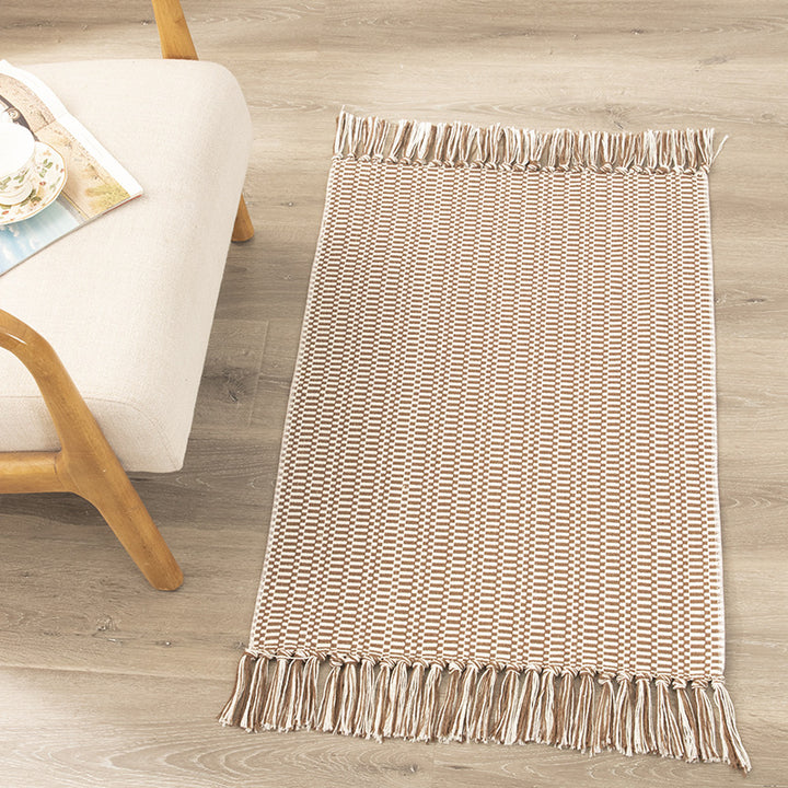 Flat-woven cotton rug runner with geometric check pattern and easy-care surface Bowlift