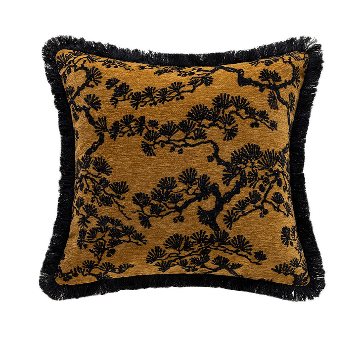 Luxurious decorative pillow with floral design