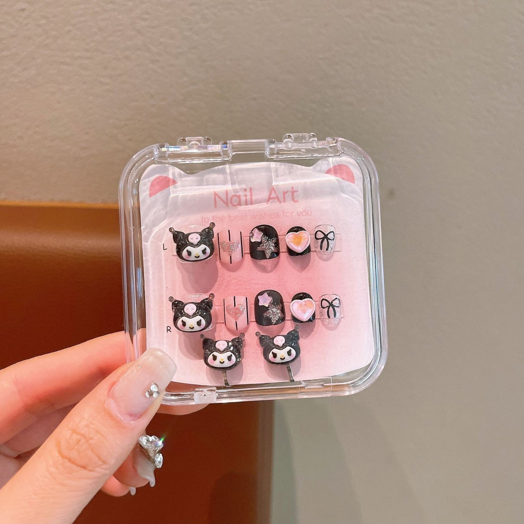 Creative artificial nails with 3D designs Bowlift
