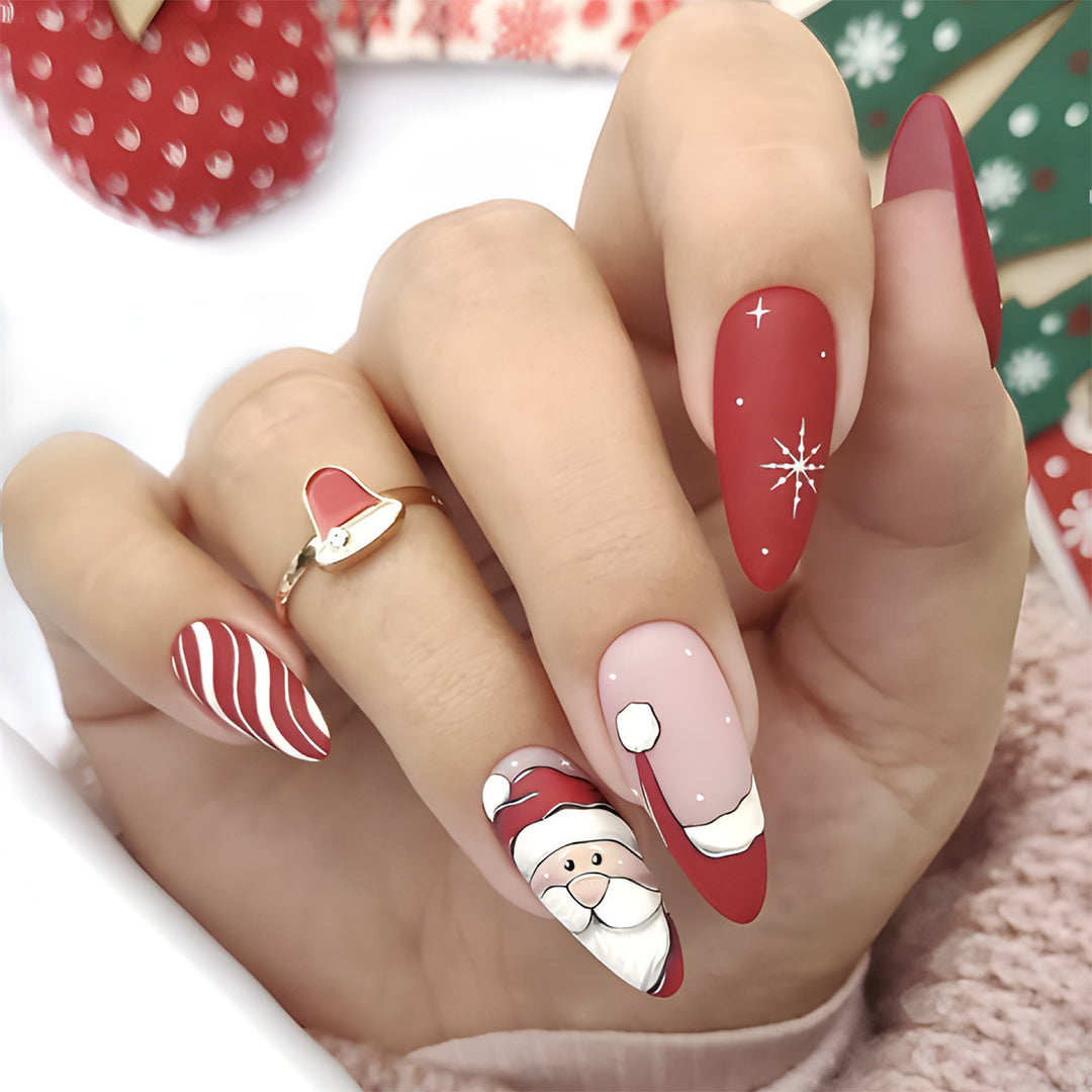 Artificial nail set with festive winter theme Bowlift