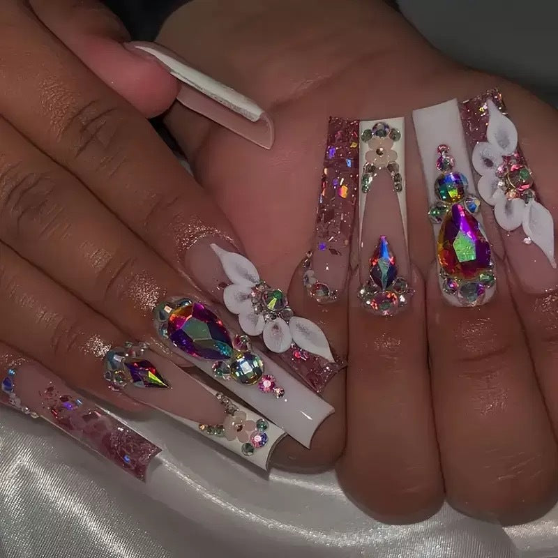 Artistic Rhinestone-Embellished Press-On Nail Extensions Bowlift