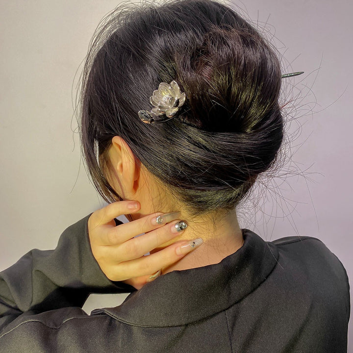 Artistic Floral Hair Clip Bowlift