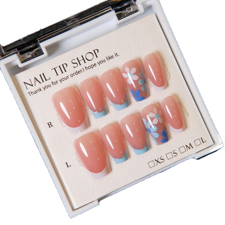 Press-On Nail Art Set with Elegant Floral Designs