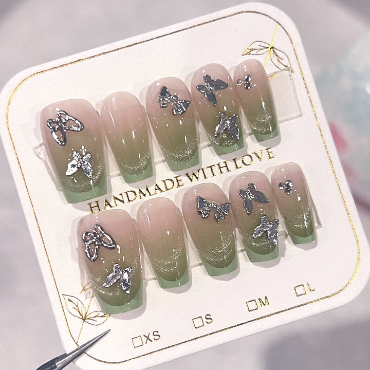 Elegant Artificial Nails with Butterfly Design Bowlift
