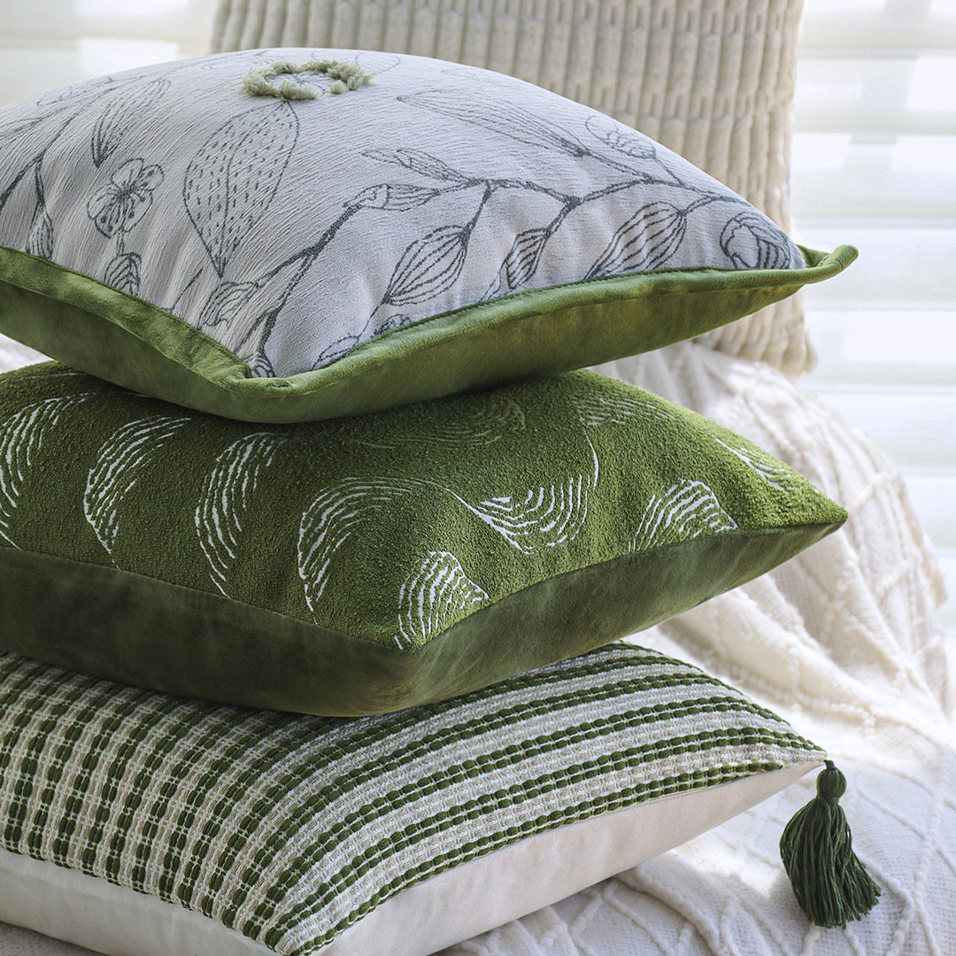 Square cushion cover made of microvelours with subtle wave structure Bowlift