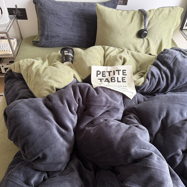 Luxurious Ultra-Soft Plush Bedding Set