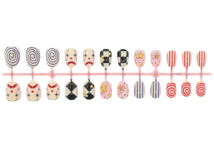 Artifical nail set with creative clown and star motifs Bowlift