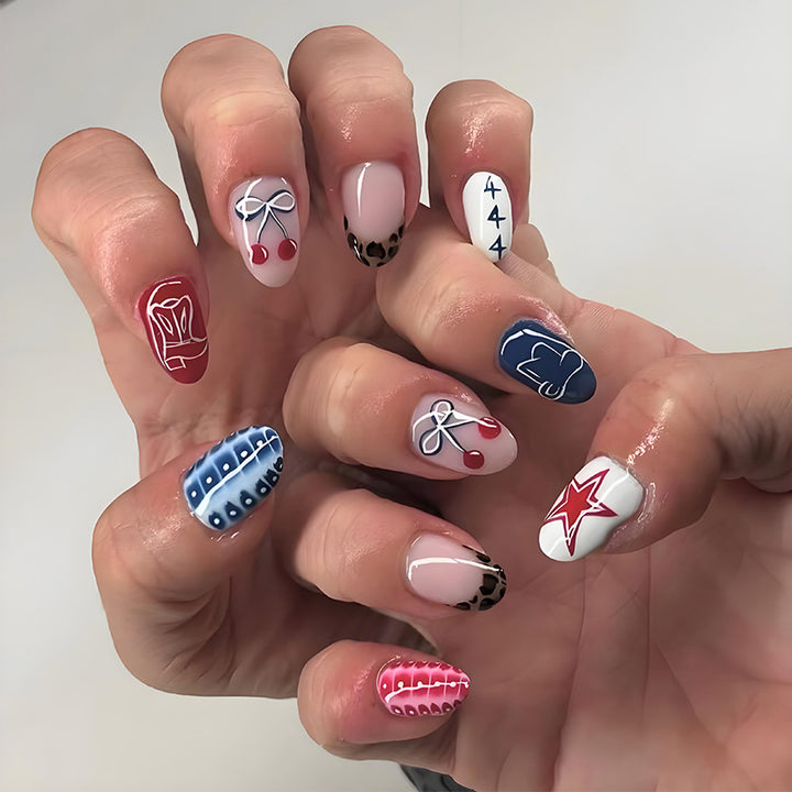 Nail art set with creative pattern mix Bowlift