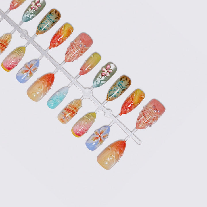 Nail art set with floral and creative designs Bowlift