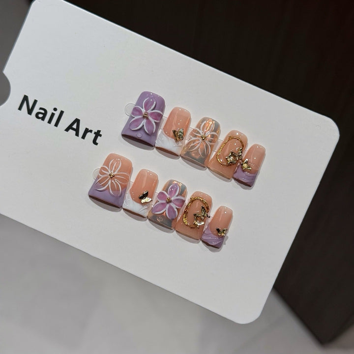 Stylish Floral Press-On Nail Art Set