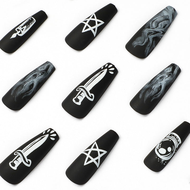 Artful nail art with mystical motifs Bowlift