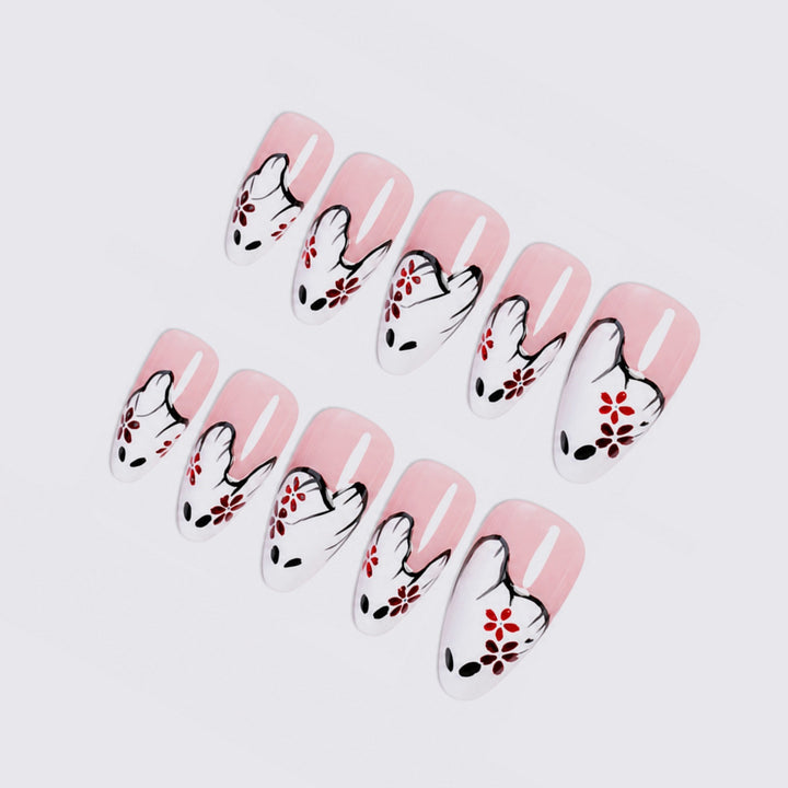 Artificial nail set with floral motifs and elegant embellishments Bowlift