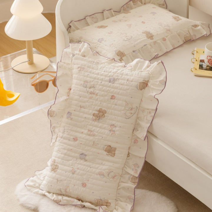 Children's pillowcase set with ruffles and quilted muslin look