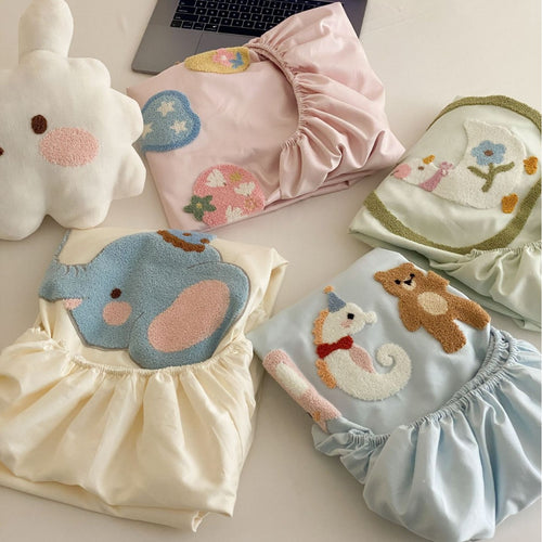 Kids Fitted Crib Mattress Sheet Set with Appliqué Pillow Covers