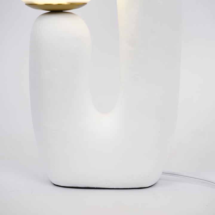 BowLift | Contemporary Style Table Lamp with Natural Accent