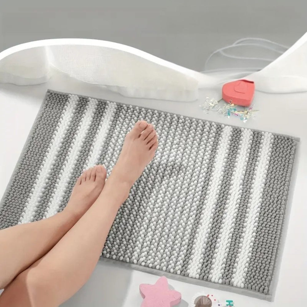 BowLift | Pebble-Knit Striped Chenille Bath Mat