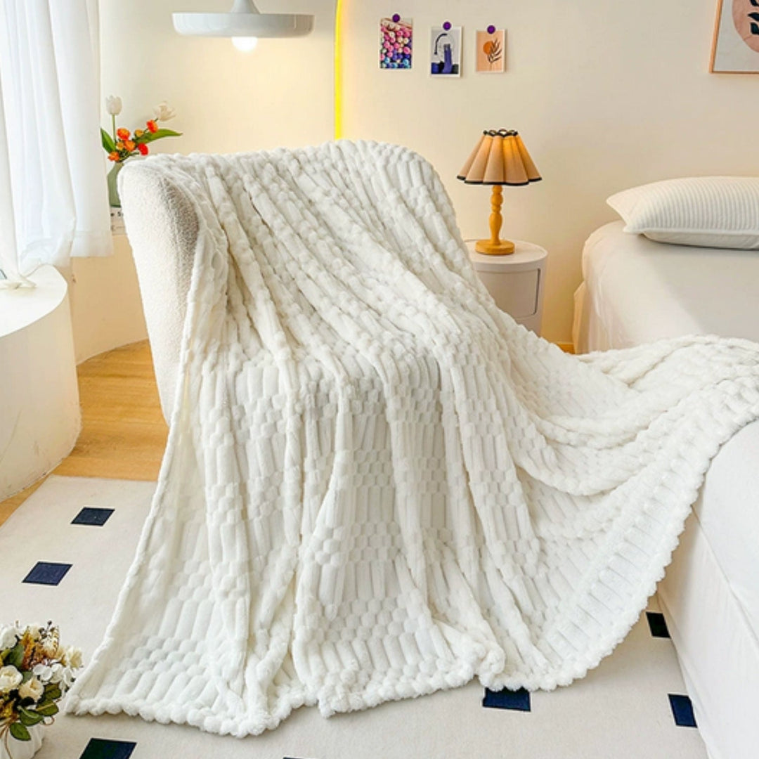 BowLift | Pebble Touch Ultra Soft Throw Blanket