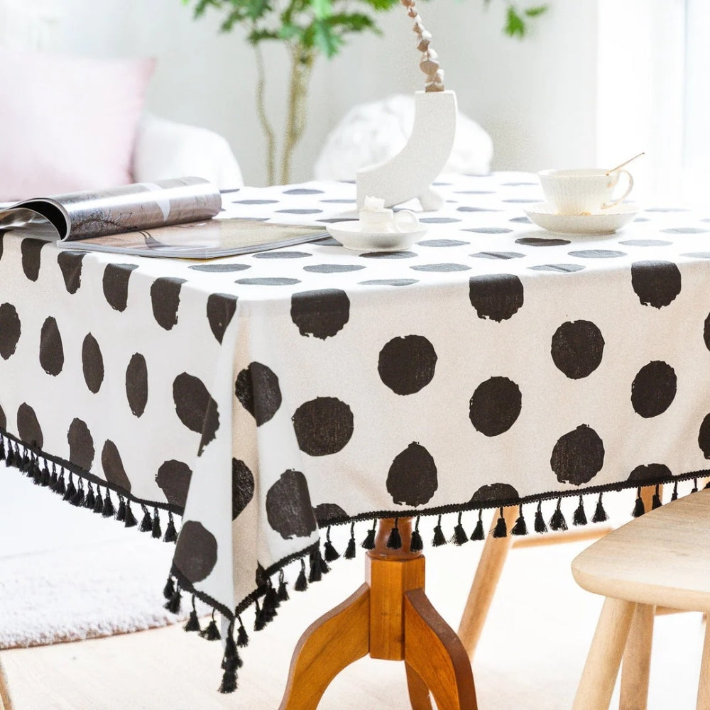 BowLift | Polka Charm Tassel Table Cloth