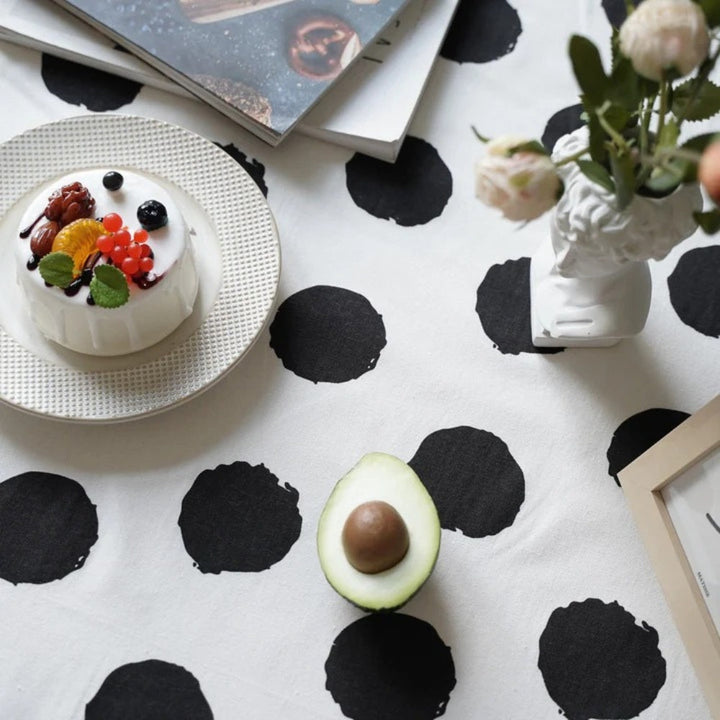 BowLift | Polka Charm Tassel Table Cloth