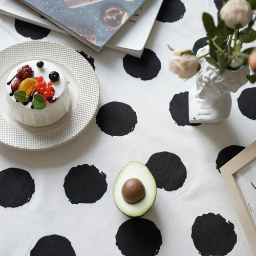 BowLift | Polka Charm Tassel Table Cloth