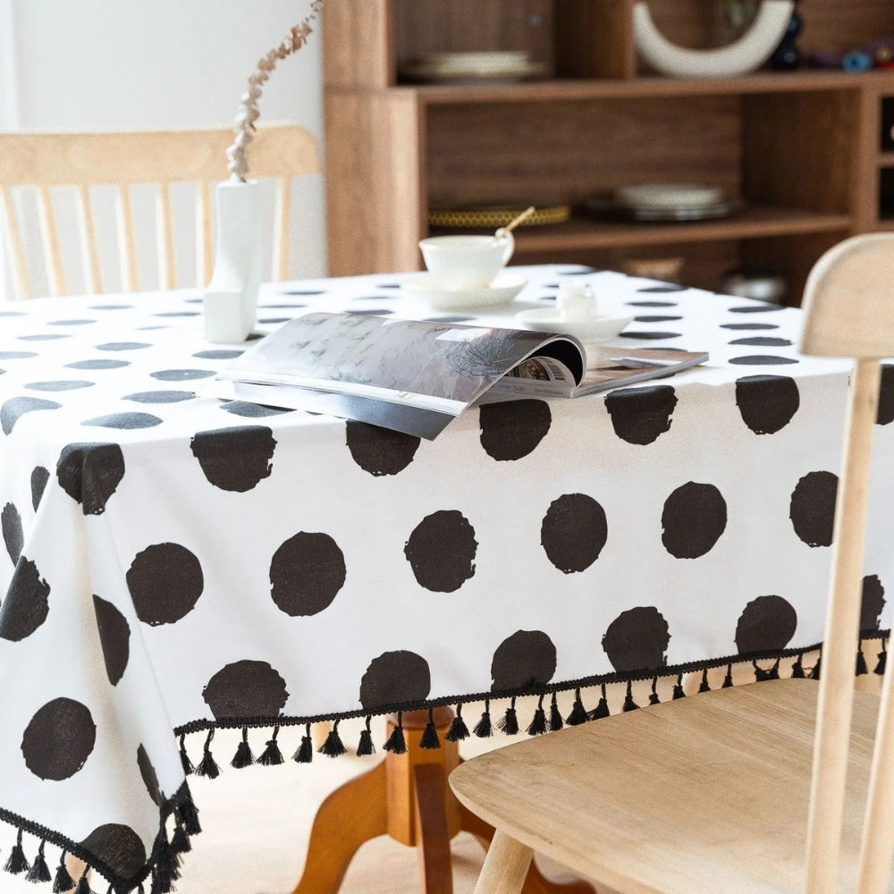 BowLift | Polka Charm Tassel Table Cloth