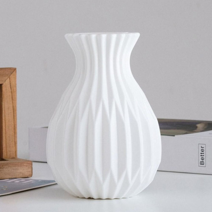 BowLift | Ripple Form Decorative Vase