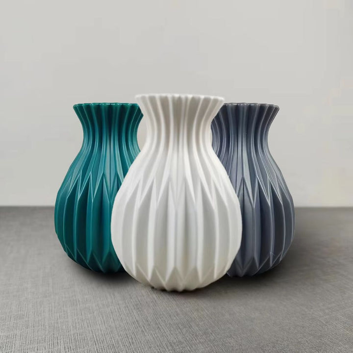 BowLift | Ripple Form Decorative Vase