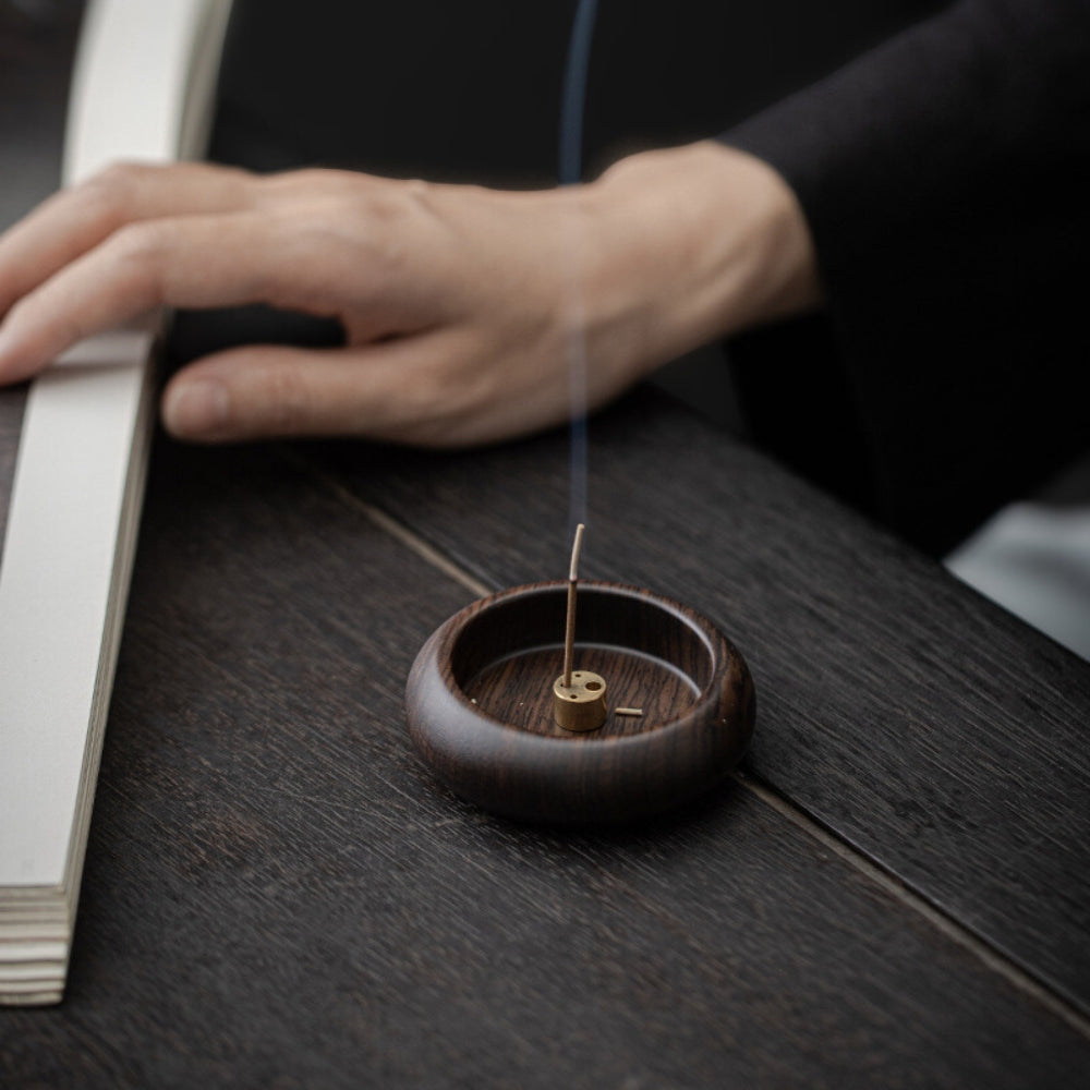 BowLift | Round Solid Wood Incense Stick Holder
