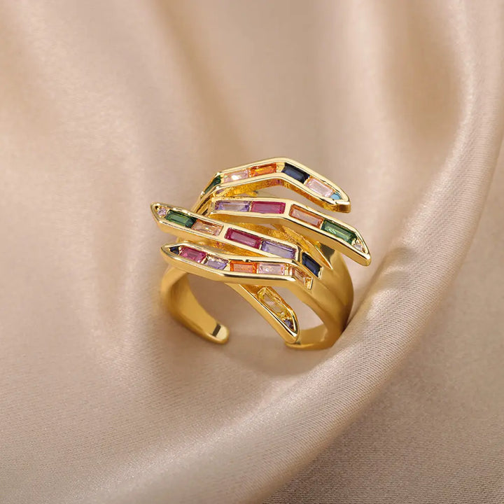 BowLift | Geometric Claw Scattered Diamond Ring