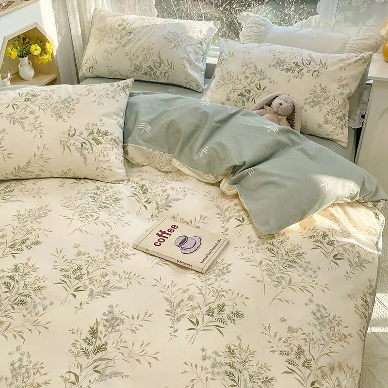 BowLift | Soft Flowers Bedding Set